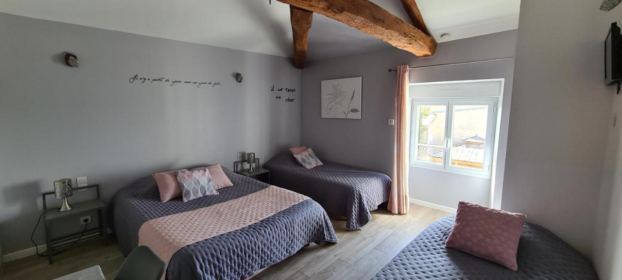 Bed and Breakfast A La Gloriette Neuville-du-Poitou Esterno foto