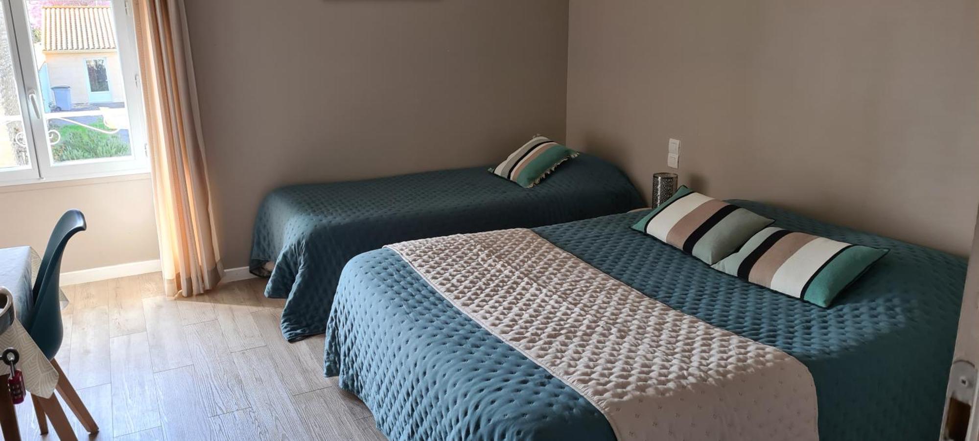 Bed and Breakfast A La Gloriette Neuville-du-Poitou Esterno foto